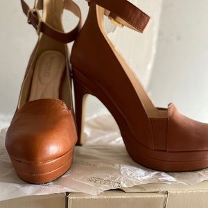Tan Closed toe heels